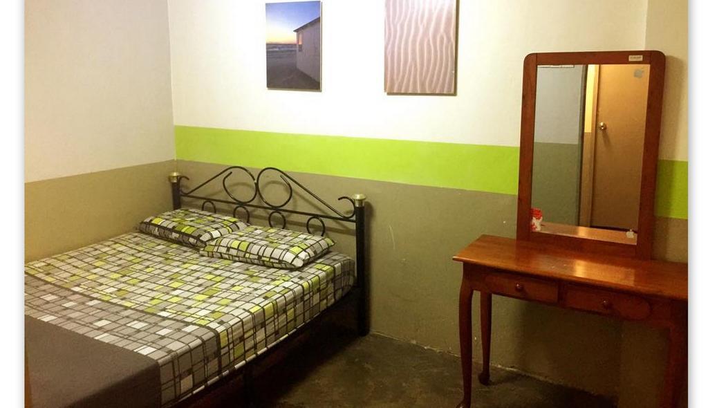 The Original Backpackers Travellers Inn Kuala Lumpur Phòng bức ảnh